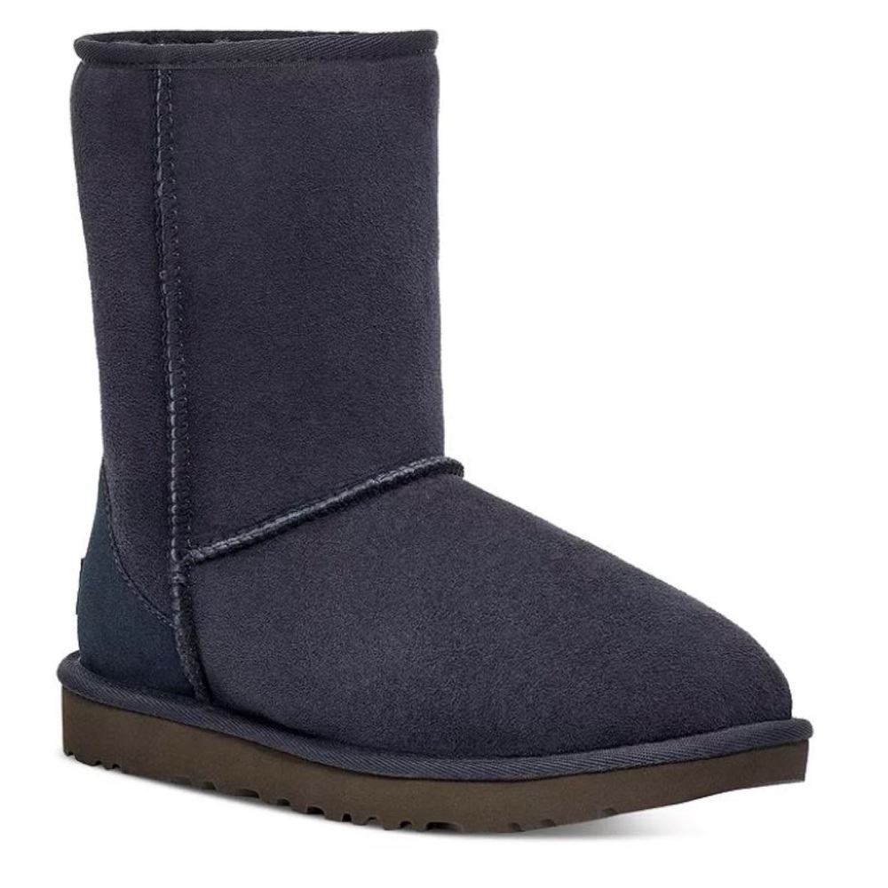 NEW IN BOX: UGG Women's Classic II Short Shearling Boots